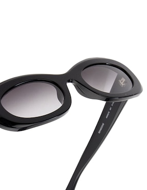 Lentes de sol Alexander Mcqueen
AM0527S-001 para mujer